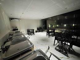 Lux Living Hotel