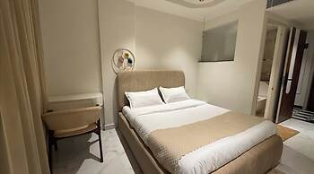 Lux Living Hotel