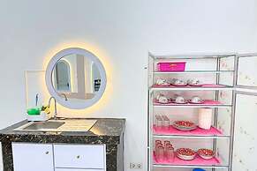 Home Suite Home Singkawang