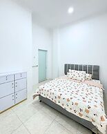 Home Suite Home Singkawang