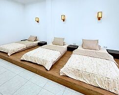 Home Suite Home Singkawang
