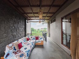 Amaluku Villa