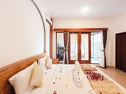 Amaluku Villa
