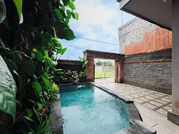 Amaluku Villa