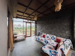 Amaluku Villa