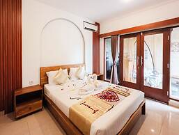 Amaluku Villa