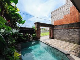 Amaluku Villa
