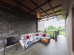 Amaluku Villa