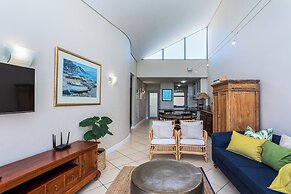 Seaside Village C22 by CTHA