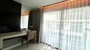 Studio Apartments With Shared Pool Near Patong Beach
