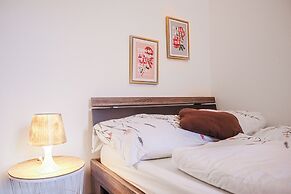 Comfort 2BR Apt Long Stay Friendly