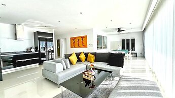 Sunset Plaza Condominium