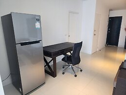 Sunset Plaza Condominium
