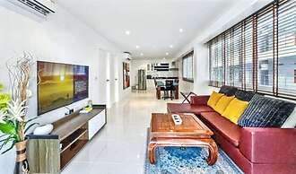 Sunset Plaza Condominium