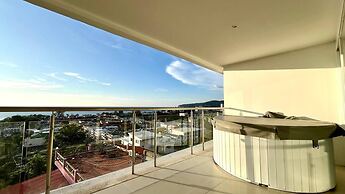 Sunset Plaza Condominium
