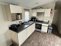 Golden Gate Holiday Centre - Holiday Accommodation 22147