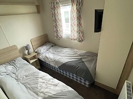 Golden Gate Holiday Centre - Holiday Accommodation 22147
