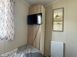 Golden Gate Holiday Centre - Holiday Accommodation 22147