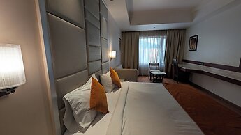 High Rise Suites