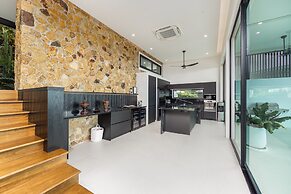 SOMA 4 Bedrooms SEAVIEW Pool Villa