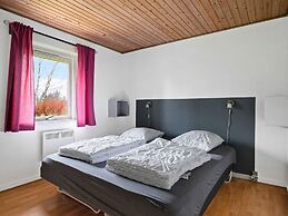 5 Star Holiday Home in Stege