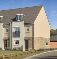 4 Bedroom Private Townhouse