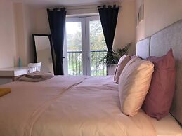 4 Bedroom Private Townhouse
