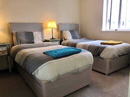 4 Bedroom Private Townhouse
