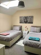Entire Two Bedroom Detached Coach House