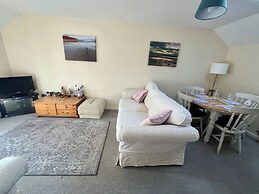 Entire Two Bedroom Detached Coach House
