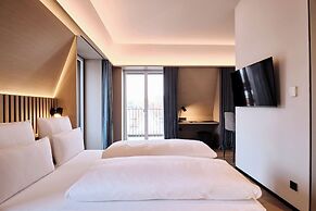 4K Hotel