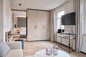 4K Hotel