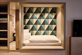 4K Hotel
