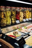 4K Hotel