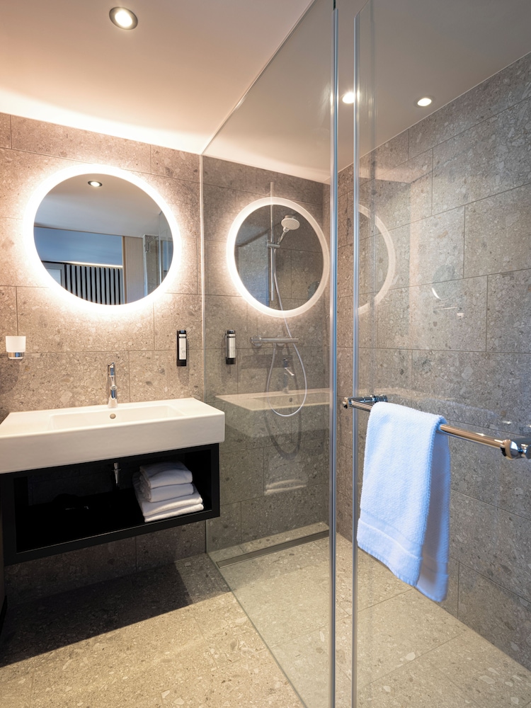 4K Hotel