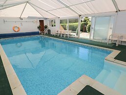 Corner Cottage