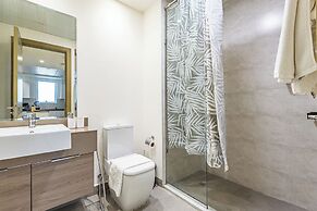 Superhost  Stylish 1BR in Bloom Tower