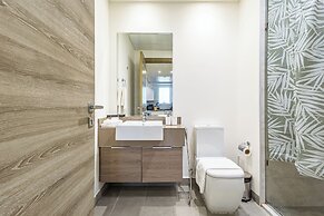 Superhost  Stylish 1BR in Bloom Tower
