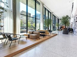 Penthouse Apartment with Rooftop Pool