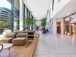 Penthouse Apartment with Rooftop Pool