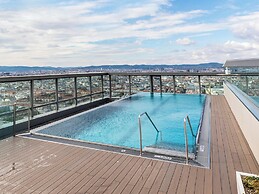Penthouse Apartment with Rooftop Pool