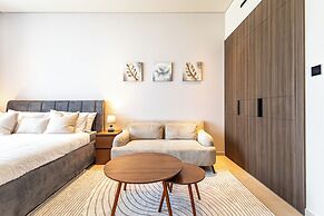 Superhost Modern Studio in Arjan