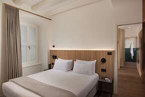 AMIRA Ca' Argento Premium Apartments