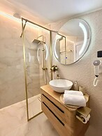 Lunamare Apartments