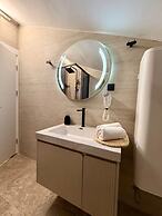 Lunamare Apartments