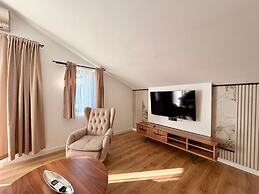 Lunamare Apartments