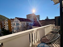 Lunamare Apartments