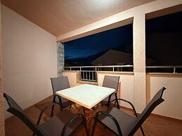 Beachfront Apartments Oaza