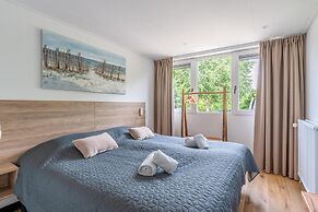 Luxury 10-person Family Villa