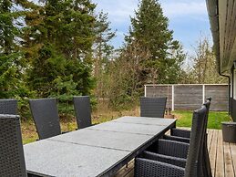 4 Star Holiday Home in Vaeggerlose